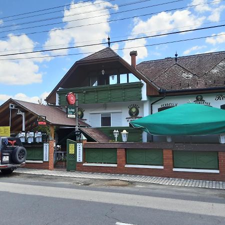 St Hubertus Panzio Bed & Breakfast Heviz Exterior photo